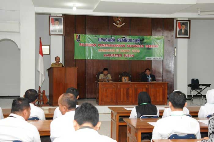 Sekda Tuban: Pengelolaan Keuangan Daerah Harus Efektif dan Efesien Sekda Tuban: Pengelolaan Keuangan Daerah Harus Efektif dan Efesien