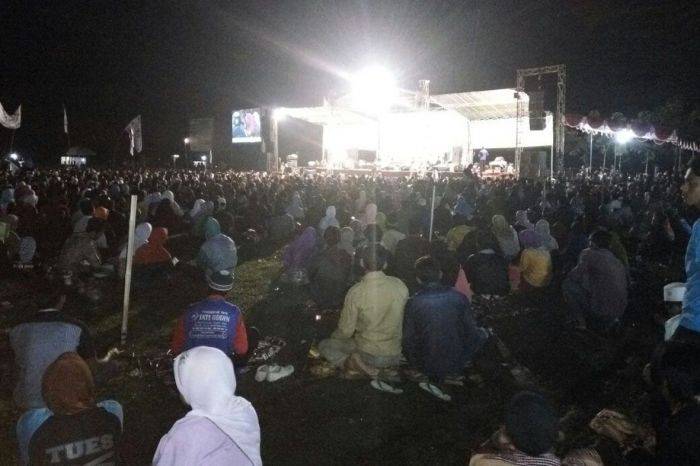 KH Ali Shodiqin: Kerjakan Salat Subuh, Dunia akan Mengejarmu KH Ali Shodiqin: Kerjakan Salat Subuh, Dunia akan Mengejarmu