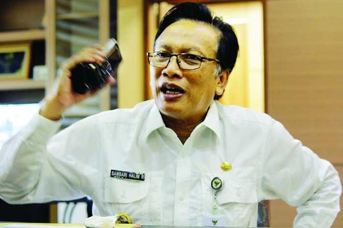 Bupati Sambari Bikin Sayembara Jelang Mutasi Pejabat, Minta Makelar Jabatan Ditangkap Bupati Sambari Bikin Sayembara Jelang Mutasi Pejabat, Minta Makelar Jabatan Ditangkap