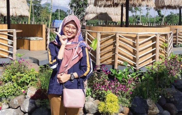 Mahasiswi FKG Unair dari Madiun Sampaikan Pentingnya Memahami Ebola Mahasiswi FKG Unair dari Madiun Sampaikan Pentingnya Memahami Ebola