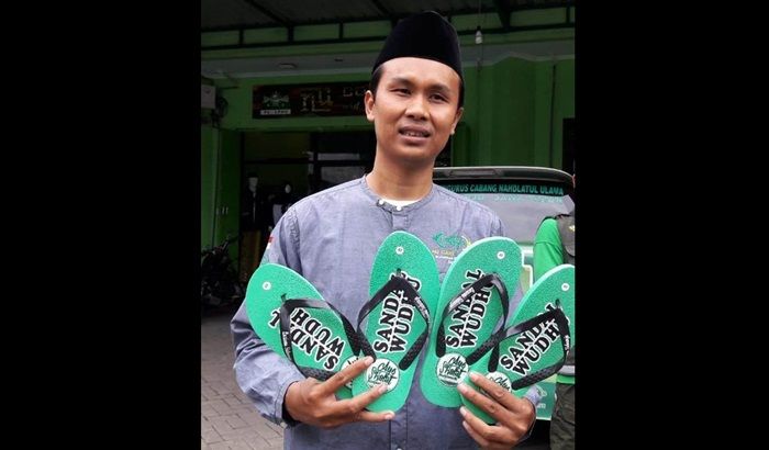 Lazisnu Sidoarjo  Luncurkan Program Seribu Sandal  Wudhu 