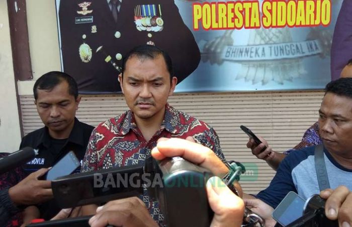 Pelaku Penganiayaan di Konter Handphone Sedati Sidoarjo Sudah Tertangkap Pelaku Penganiayaan di Konter Handphone Sedati Sidoarjo Sudah Tertangkap