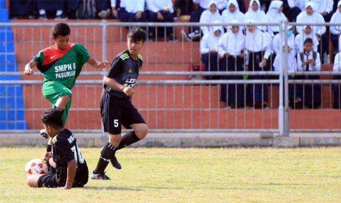 Peringati HUT ke-74 RI, Disparpora Kota Pasuruan Gelar Turnamen Sepak Bola U-15