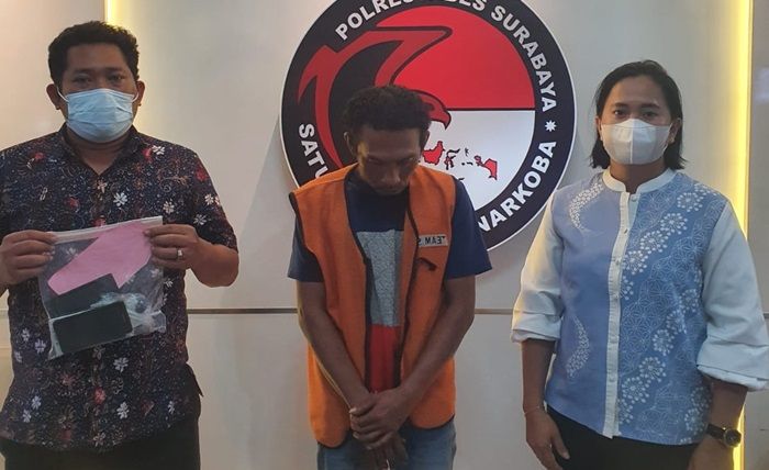 Satnarkoba Polrestabes Surabaya Gulung Pelaku Joki dan Pengguna Sabu di Semolowaru Satnarkoba Polrestabes Surabaya Gulung Pelaku Joki dan Pengguna Sabu di Semolowaru