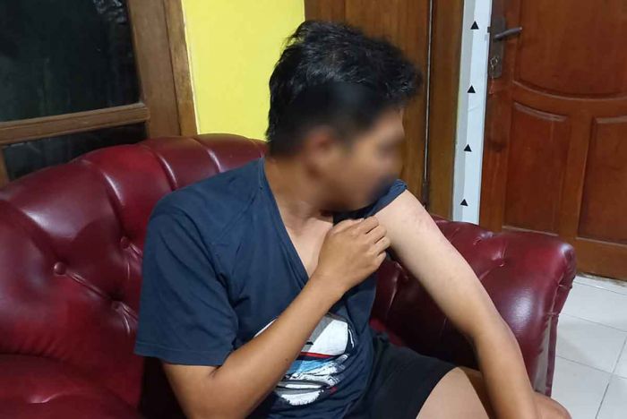 Apes! Motor Mogok, Pemuda Asal Buduran Sidoarjo Dianiaya oleh Puluhan Pendekar Apes! Motor Mogok, Pemuda Asal Buduran Sidoarjo Dianiaya oleh Puluhan Pendekar