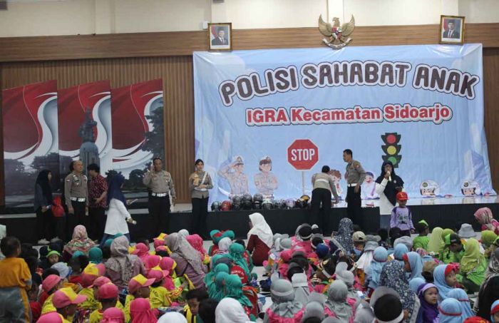 Satlantas Polresta Sidoarjo Tanamkan Budaya Tertib Lalu Lintas Sejak Dini Satlantas Polresta Sidoarjo Tanamkan Budaya Tertib Lalu Lintas Sejak Dini