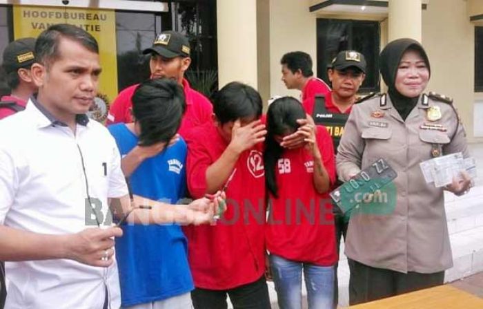 3 Komplotan Curanmor Lumpuh Ditembus Timah Panas, Sudah Beraksi di 30 Lokasi 3 Komplotan Curanmor Lumpuh Ditembus Timah Panas, Sudah Beraksi di 30 Lokasi