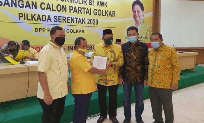 Partai Golkar Beri Rekom BHS-Taufiqulbar di Pilbup Sidoarjo 2020 Partai Golkar Beri Rekom BHS-Taufiqulbar di Pilbup Sidoarjo 2020