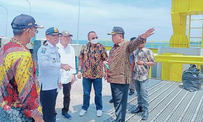 DPRD Jatim Sambut Positif Jalur Pelayaran Jarak Jauh dari Pelabuhan Jangkar Situbondo DPRD Jatim Sambut Positif Jalur Pelayaran Jarak Jauh dari Pelabuhan Jangkar Situbondo