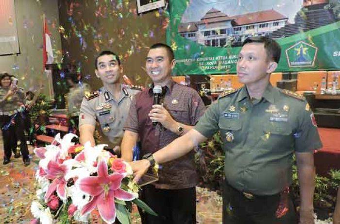 Polres Malang Kota Launching "Panic Button", Polisi Langsung Datang dalam Waktu 10 Menit Polres Malang Kota Launching "Panic Button", Polisi Langsung Datang dalam Waktu 10 Menit