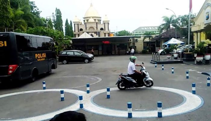 Satlantas Polres Lamongan Berikan Pelayanan Coaching Clinic Pembuatan SIM Satlantas Polres Lamongan Berikan Pelayanan Coaching Clinic Pembuatan SIM