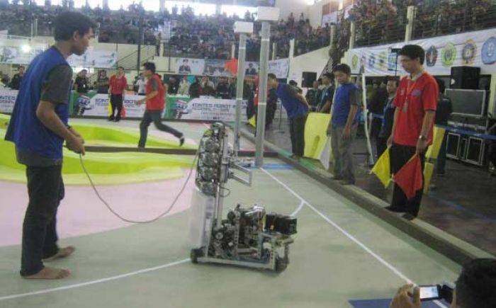 PENS Borong Juara Kontes Robot Indonesia PENS Borong Juara Kontes Robot Indonesia