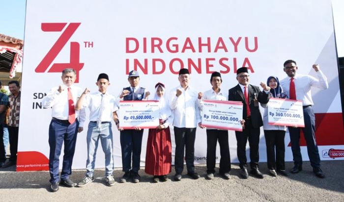 21 Mahasiswa Asal Tuban Dapat Beasiswa dari Pertamina 21 Mahasiswa Asal Tuban Dapat Beasiswa dari Pertamina
