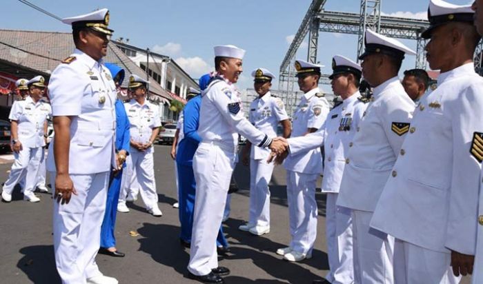 Wisuda Purna Dinas, Dansatkat Koarmada II Lepas Salah Satu Prajurit Terbaiknya Wisuda Purna Dinas, Dansatkat Koarmada II Lepas Salah Satu Prajurit Terbaiknya