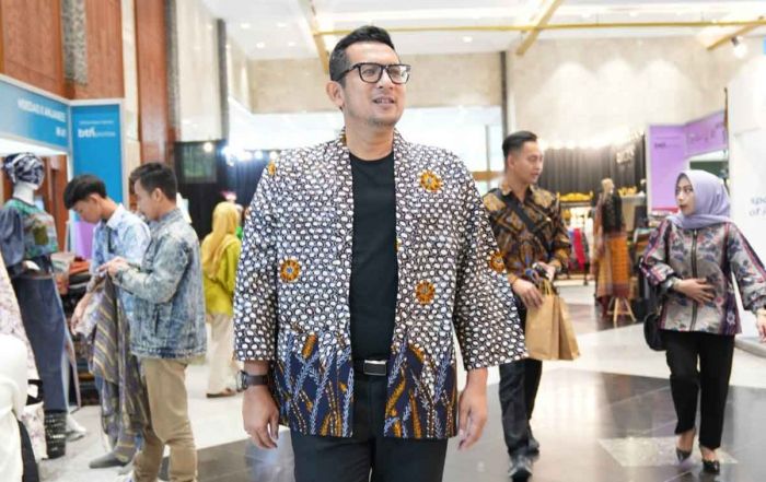 Peringati Hari Batik Nasional, Pj Wali Kota Mojokerto Wajibkan ASN Berbatik Peringati Hari Batik Nasional, Pj Wali Kota Mojokerto Wajibkan ASN Berbatik