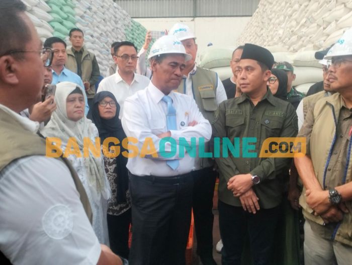 Dampingi Mentan Sidak Gudang Bulog Sidoarjo, Ketua Ansor Jatim: Swasembada itu Riil
