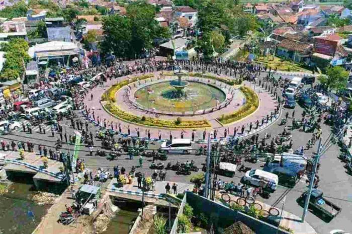 Cuaca Probolinggo Hari ini Rabu, 20 Agustus 2025: Diperkirakan Cerah dengan Suhu 22-30°C Cuaca Probolinggo Hari ini Rabu, 20 Agustus 2025: Diperkirakan Cerah dengan Suhu 22-30°C