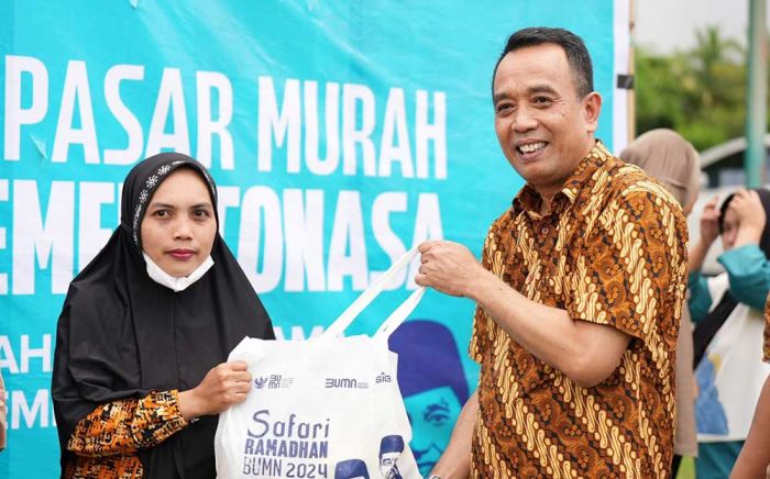 SIG Gelar Pasar Murah dan Salurkan 6.000 Paket Sembako di Area Operasi