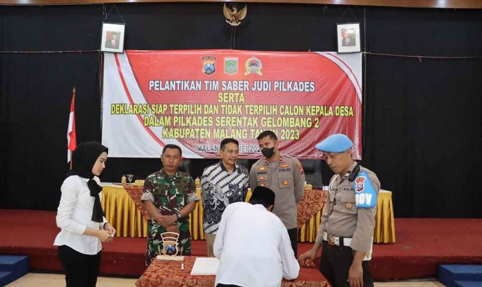 Jelang Pilkades, Forkopimda Kabupaten Malang Bersama TNI-Polri Lantik Tim Saber Judi Jelang Pilkades, Forkopimda Kabupaten Malang Bersama TNI-Polri Lantik Tim Saber Judi