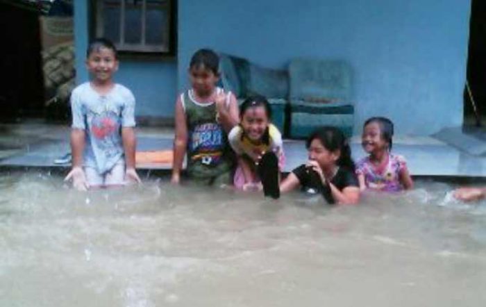 Banjir Setinggi Lutut Orang Dewasa Rendam Puluhan Rumah Warga Desa Doropayung Kecamatan Juwana