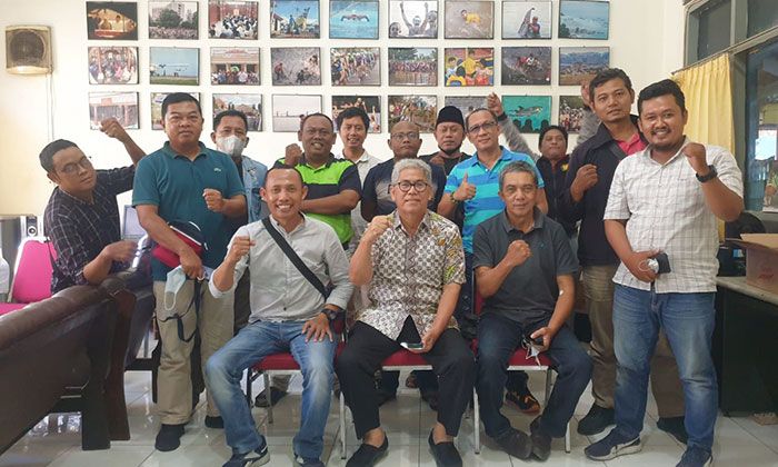 Datangi KWG, Prof Zainuddin Maliki Siap Kolaborasi untuk Majukan Pendidikan di Gresik Datangi KWG, Prof Zainuddin Maliki Siap Kolaborasi untuk Majukan Pendidikan di Gresik