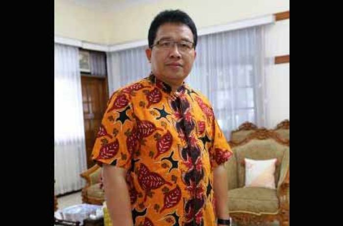 Kang Yoto Buka-Bukaan Kinerja, Bikin Perbup soal Kontrak Data Terbuka Kang Yoto Buka-Bukaan Kinerja, Bikin Perbup soal Kontrak Data Terbuka