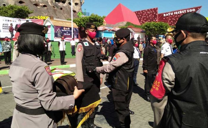 Kapolres Batu Launching Penegak Disiplin Protkes Berbasis Pariwisata dan Lingkungan Kapolres Batu Launching Penegak Disiplin Protkes Berbasis Pariwisata dan Lingkungan