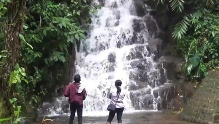 Pembukaan Uji Coba, Wisata Air Terjun Irenggolo Kediri Mulai Dipadati Pengunjung