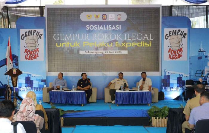 Pj Wali Kota Kediri Ajak Semua Stakeholder Perangi Peredaran Rokok Ilegal Pj Wali Kota Kediri Ajak Semua Stakeholder Perangi Peredaran Rokok Ilegal