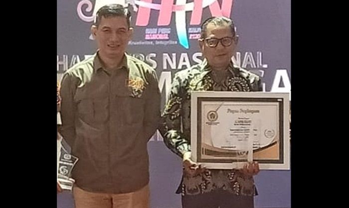 Terima Partnership Award, Abdul Ghofur Apresiasi Kinerja PWI Lamongan