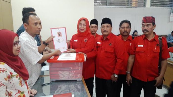 Bacaleg di Kabupaten Gresik Ramai-ramai Lengkapi Persyaratan Bacaleg di Kabupaten Gresik Ramai-ramai Lengkapi Persyaratan