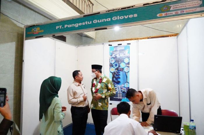 Tekan Angka Pengangguran, Bupati Sidoarjo Dorong Perusahaan Gandeng SMK Tekan Angka Pengangguran, Bupati Sidoarjo Dorong Perusahaan Gandeng SMK