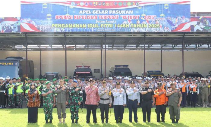 Operasi Ketupat Semeru 2025, Kapolres Mojokerto Kota Tekankan Pelayanan Ramah dan Responsif Operasi Ketupat Semeru 2025, Kapolres Mojokerto Kota Tekankan Pelayanan Ramah dan Responsif