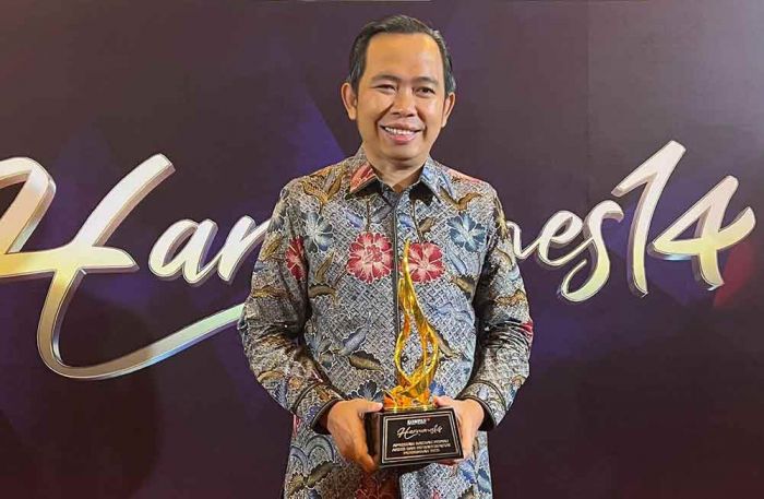 Bupati Jember Terima Penghargaan Atas Komitmen di Bidang Kesehatan dan Pendidikan