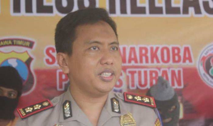 Kapolres Tuban Ingatkan Penjual Petasan agar Patuhi Ketentuan Kapolres Tuban Ingatkan Penjual Petasan agar Patuhi Ketentuan