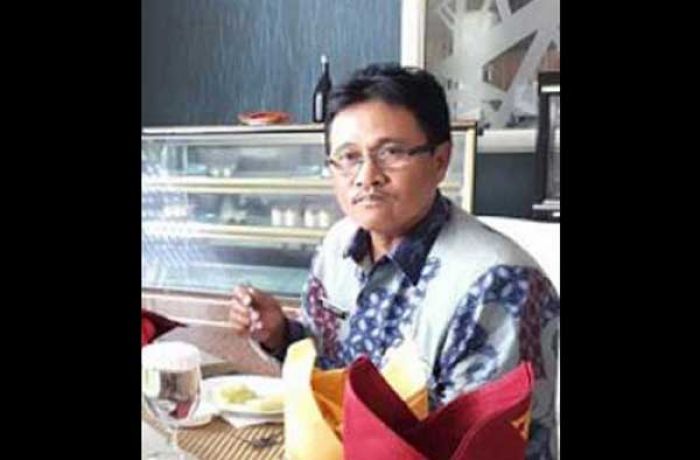 Bantah Pernyataan Kepala BKD Gresik, Tarso Sebut Banyak PNS Guru Terindikasi Anggota HTI Bantah Pernyataan Kepala BKD Gresik, Tarso Sebut Banyak PNS Guru Terindikasi Anggota HTI