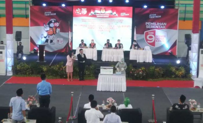 Pengundian Nomor Urut Paslon Pilbup Lamongan Terapkan Protkes Ketat Pengundian Nomor Urut Paslon Pilbup Lamongan Terapkan Protkes Ketat