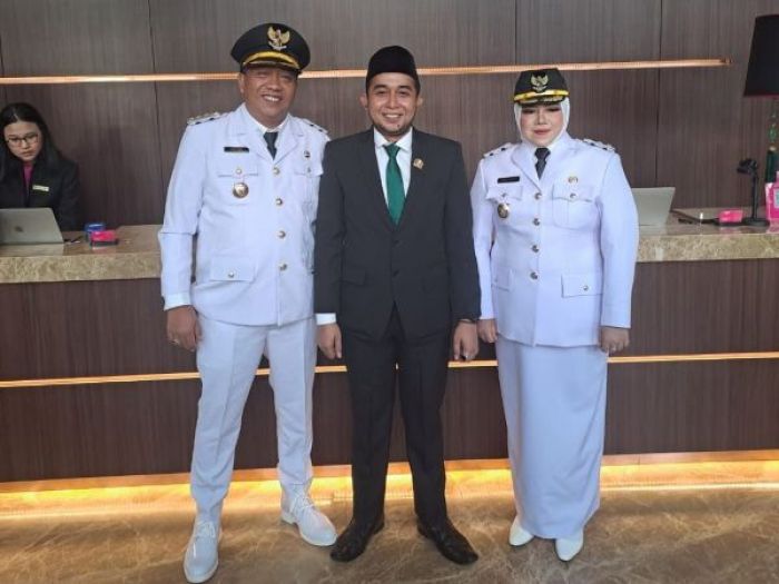 Rio-Ulfiyah Resmi Dilantik Sebagai Bupati dan Wabup Situbondo, Sejumlah Ucapan Berdatangan Rio-Ulfiyah Resmi Dilantik Sebagai Bupati dan Wabup Situbondo, Sejumlah Ucapan Berdatangan