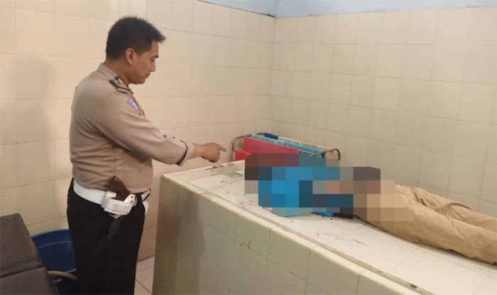 Senggolan Sesama Motor, Mahasiswa Tewas Hantam Median Jalan di Raya Gelam Senggolan Sesama Motor, Mahasiswa Tewas Hantam Median Jalan di Raya Gelam