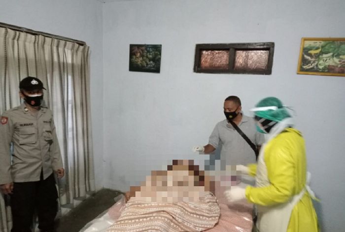 Jadi Korban Penipuan Medsos, IRT di Blitar Gantung Diri, Tinggalkan Tiga Surat Wasiat Jadi Korban Penipuan Medsos, IRT di Blitar Gantung Diri, Tinggalkan Tiga Surat Wasiat