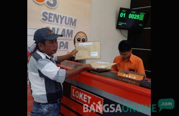 Cium Aroma Korupsi Retribusi Parkir Berlangganan di Jombang, FRMJ Lapor ke KPK dan Minta BPK Audit Cium Aroma Korupsi Retribusi Parkir Berlangganan di Jombang, FRMJ Lapor ke KPK dan Minta BPK Audit