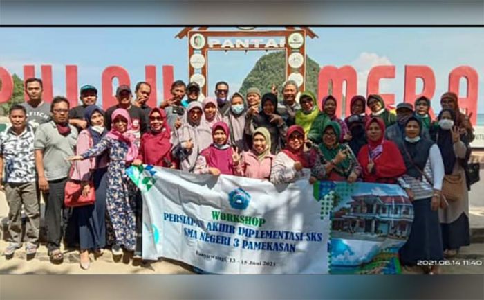 SMAN, 2, 3, dan 4 Pamekasan Mengadakan Studi Tiru Sistem SKS ke Kabupaten Banyuwangi