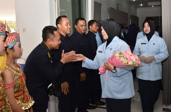 Jabatan Anggota Pengawas Daerah II Yayasan Hang Tuah Diserahterimakan Jabatan Anggota Pengawas Daerah II Yayasan Hang Tuah Diserahterimakan