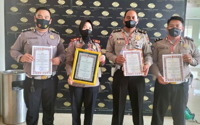 Satlantas Polres Batu Raih Sejumlah Penghargaan Dalam Giat Monev dan Hasil Dakgar Satlantas Polres Batu Raih Sejumlah Penghargaan Dalam Giat Monev dan Hasil Dakgar