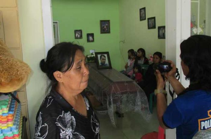 Sopir Grab Korban Pembunuhan di Daerah Kenjeran Park Dikebumikan Hari ini Sopir Grab Korban Pembunuhan di Daerah Kenjeran Park Dikebumikan Hari ini