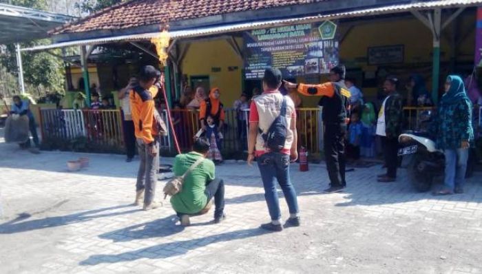 Tingkatkan Kesiapsiagaan, FRPB dan FWP Gelar Simulasi Kebakaran Tingkatkan Kesiapsiagaan, FRPB dan FWP Gelar Simulasi Kebakaran