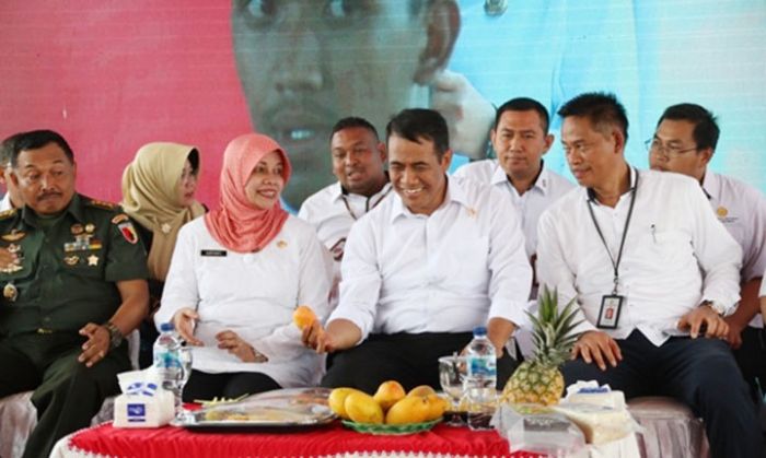 Pakai Alsintan Bisa Tekan Biaya 60% dan Pangkas Waktu 90%, Mentan Optimis Indonesia Jaya Pakai Alsintan Bisa Tekan Biaya 60% dan Pangkas Waktu 90%, Mentan Optimis Indonesia Jaya
