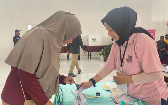 KPU Kota Batu Gelar Simulasi Pencoblosan di TPS 03 Bumiaji KPU Kota Batu Gelar Simulasi Pencoblosan di TPS 03 Bumiaji