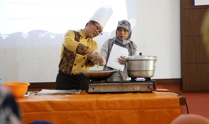 Tingkatkan Kualitas Gizi dan Cegah Stunting, Pemkot Kediri Gelar Pelatihan Dahsat Tingkatkan Kualitas Gizi dan Cegah Stunting, Pemkot Kediri Gelar Pelatihan Dahsat