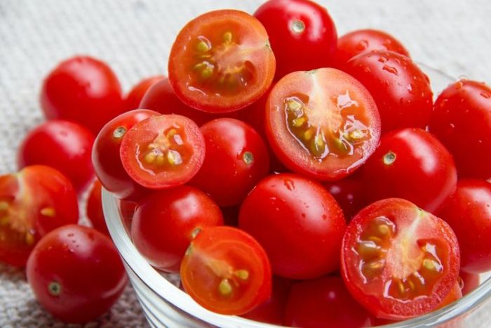5 Manfaat Tomat untuk Kesehatan Tubuh 5 Manfaat Tomat untuk Kesehatan Tubuh